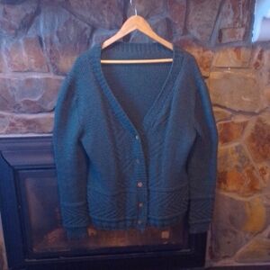 Magical Handknit Green Cardigan Sweater Hand Crafter Artisan Knit Wooden Buttons